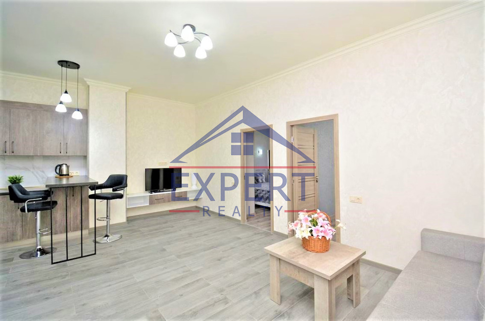 ԱՐԱԲԱԿԻՐ, ՆԱԻՐԻ ԶԱՐՅԱՆ ՓՈՂՈՑ, 3 ՍԵՆՅԱԿ