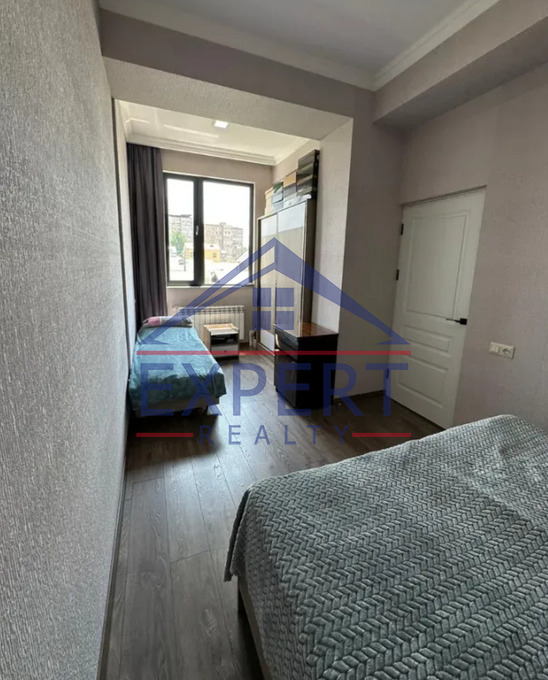 ԷՐԵԲՈՒՆԻ, ՄՈՒՐԱՑԱՆԻ ՓՈՂՈՑ, 3 ՍԵՆՅԱԿ