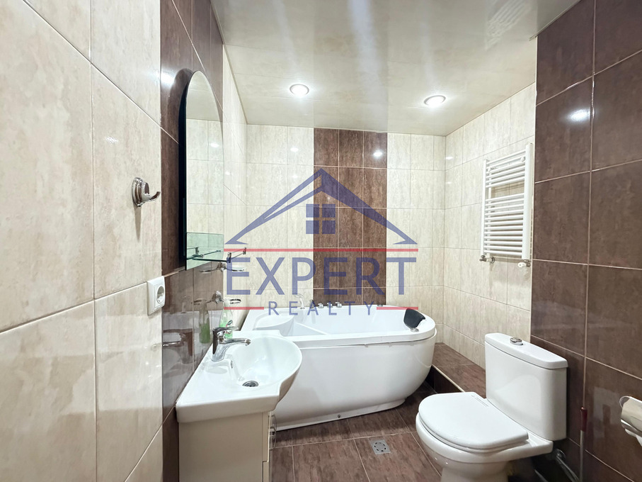 ԿԵՆՏՐՈՆ, ՏԵՐՅԱՆ ՓՈՂՈՑ, 4 ՍԵՆՅԱԿ