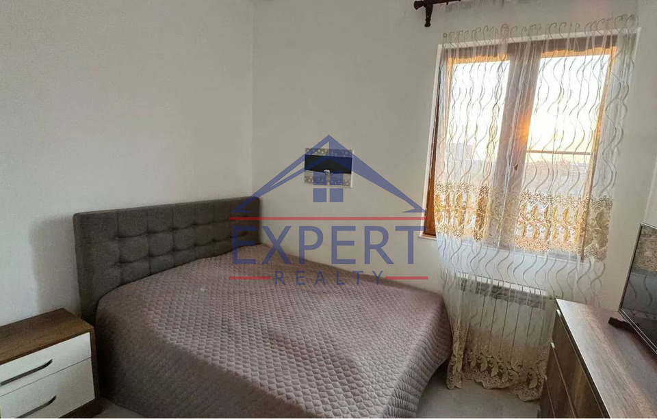 ԿԵՆՏՐՈՆ, ԽՈՐԵՆԱՑՈՒ ՓՈՂՈՑ, 4 ՍԵՆՅԱԿ