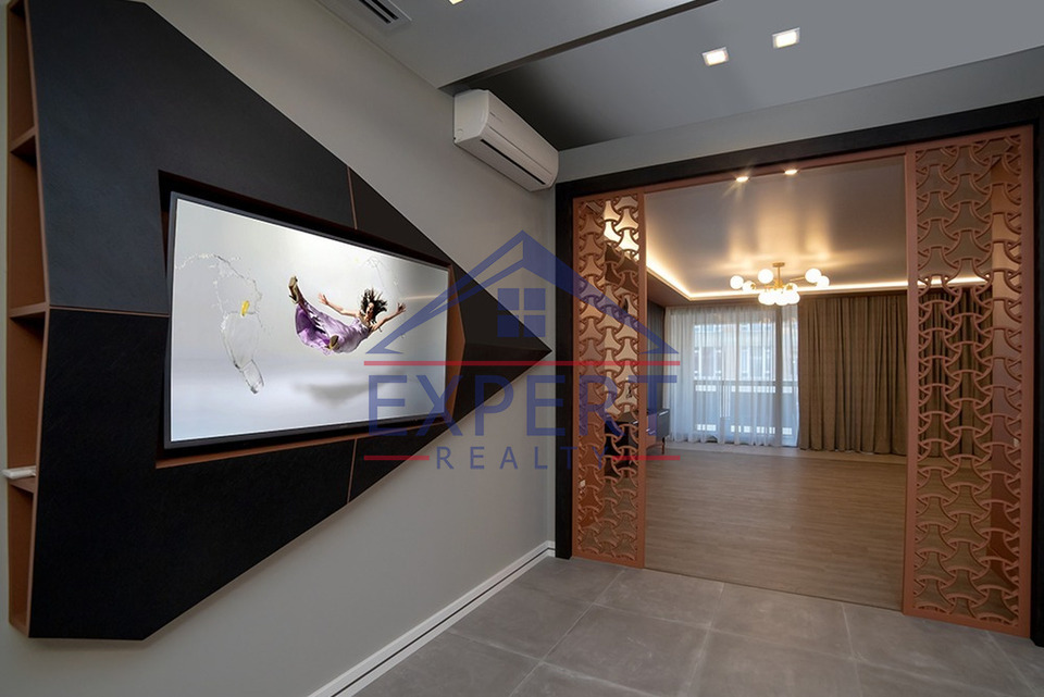 ԿԵՆՏՐՈՆ, ՆԱԼԲԱՆԴՅԱՆ ՓՈՂՈՑ, 4 ՍԵՆՅԱԿ