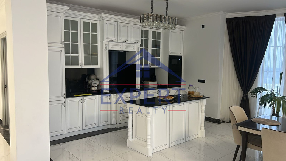 ԱՋԱՓՆՅԱԿ, ՆԱԶԱՐԲԵԿՅԱՆ ԹԱՂԱՄԱՍ, 700ՔՄ