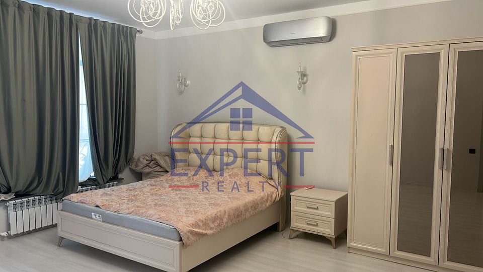 ԱՋԱՓՆՅԱԿ, ՆԱԶԱՐԲԵԿՅԱՆ ԹԱՂԱՄԱՍ, 700ՔՄ