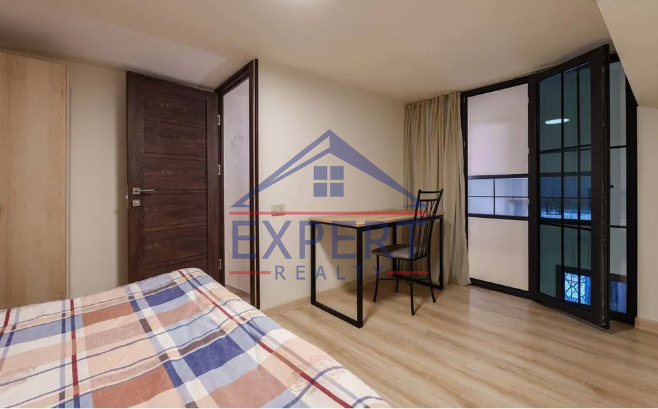 ԿԵՆՏՐՈՆ, ԱՐԳԻՇՏԻ ՓՈՂՈՑ, 4 ՍԵՆՅԱԿ