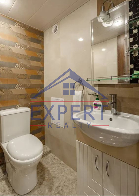 ԿԵՆՏՐՈՆ, ԱՐԳԻՇՏԻ ՓՈՂՈՑ, 4 ՍԵՆՅԱԿ