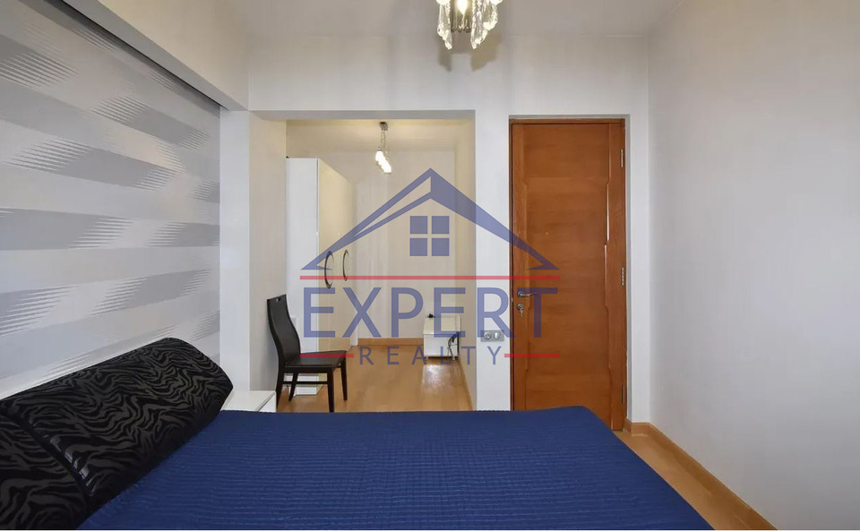 ԿԵՆՏՐՈՆ, ՀՅՈՒՍԻՍԱՅԻՆ ՊՈՂՈՏԱ, 3 ՍԵՆՅԱԿ