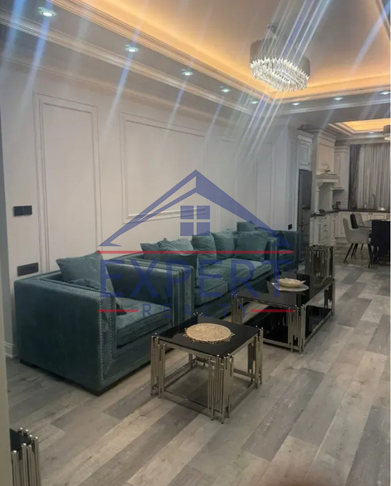 ԿԵՆՏՐՈՆ, ԱՐԱՄԻ ՓՈՂՈՑ, 4 ՍԵՆՅԱԿ