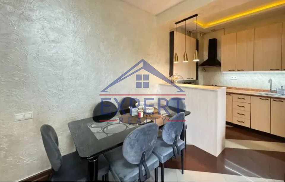 ԿԵՆՏՐՈՆ, ՆԱՐ ԴՈՍԻ ՓՈՂՈՑ 2 ՍԵՆՅԱԿ