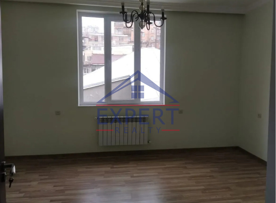 ԿԵՆՏՐՈՆ, ԱԼԵՔ ՄԱՆՈՒԿՅԱՆ ՓՈՂՈՑ, 3 ՍԵՆՅԱԿ