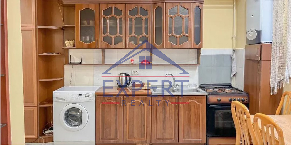 ԿԵՆՏՐՈՆ,ԵԶՆԻԿ ԿՈՂԲԱՑԻ ՓՈՂՈՑ, 1ՍԵՆՅԱԿ