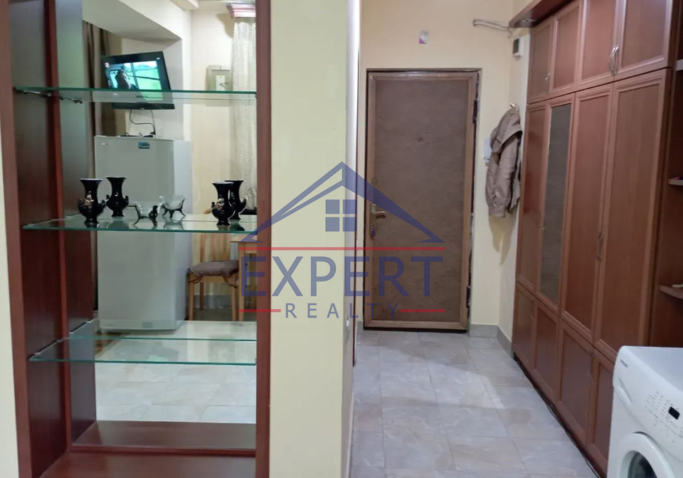 ԿԵՆՏՐՈՆ,ԵԶՆԻԿ ԿՈՂԲԱՑԻ ՓՈՂՈՑ, 1ՍԵՆՅԱԿ