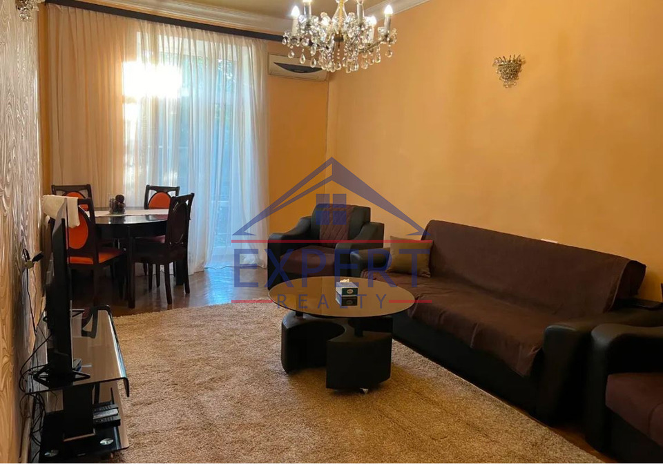 ԿԵՆՏՐՈՆ, Մոսկովյան փողոց, 4 ՍԵՆՅԱԿ