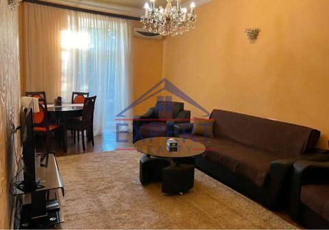 ԿԵՆՏՐՈՆ, Մոսկովյան փողոց, 4 ՍԵՆՅԱԿ