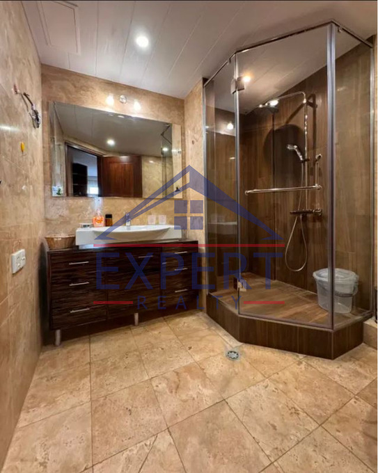 ԿԵՆՏՐՈՆ, ՊՈՒՇԿԻՆ ՓՈՂՈՑ, 2 ՍԵՆՅԱԿ