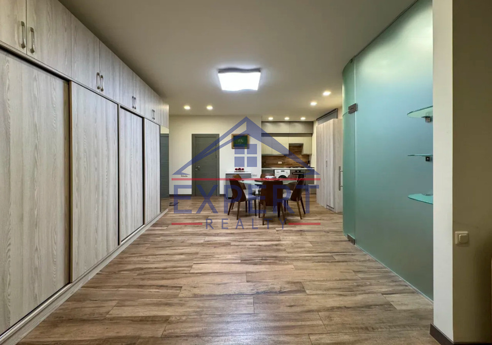 ԿԵՆՏՐՈՆ, ՉԱՐԵՆՑԻ ՓՈՂՈՑ, 48 քմ