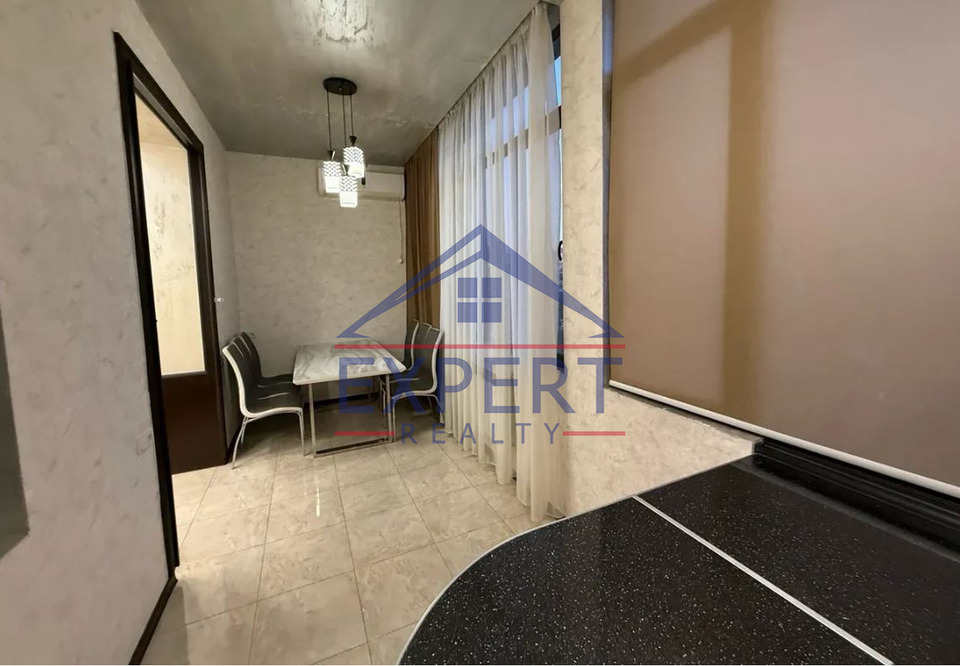 ԿԵՆՏՐՈՆ, ՏԻԳՐԱՆ ՄԵԾ ՊՈՂՈՏԱ, 2 ՍԵՆՅԱԿ