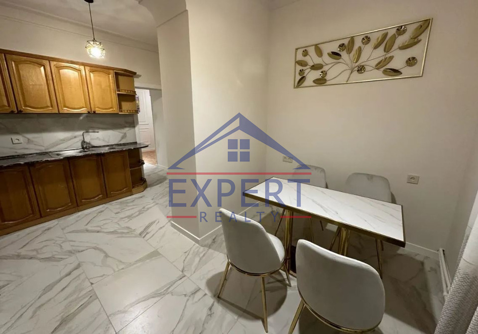 ԿԵՆՏՐՈՆ, ԱԲՈՎՅԱՆ ՓՈՂՈՑ, 2 ՍԵՆՅԱԿ