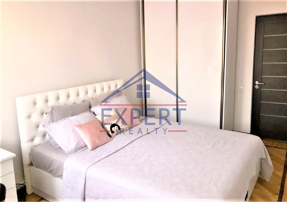 ԿԵՆՏՐՈՆ, ՊԱՐՈՆՅԱՆ ՓՈՂՈՑ, 4 ՍԵՆՅԱԿ