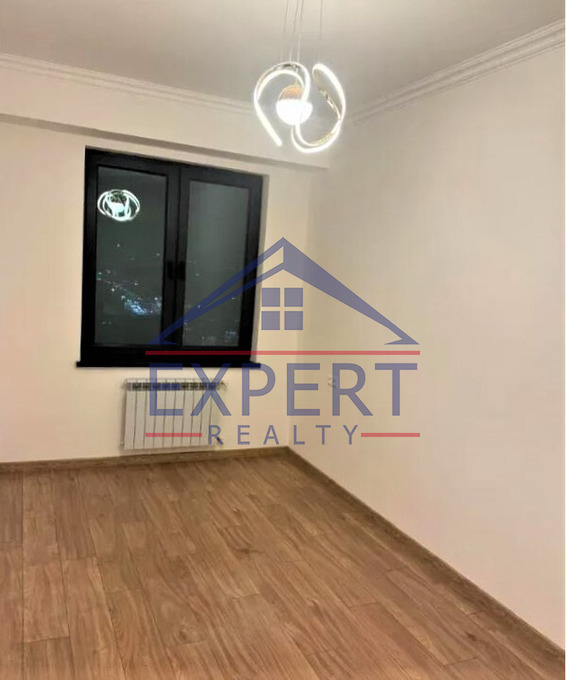 ԱՋԱՓՆՅԱԿ, ՔԸՐՔ ՔԸՐՔՈՐՅԱՆ ՓՈՂՈՑ, 3 ՍԵՆՅԱԿ