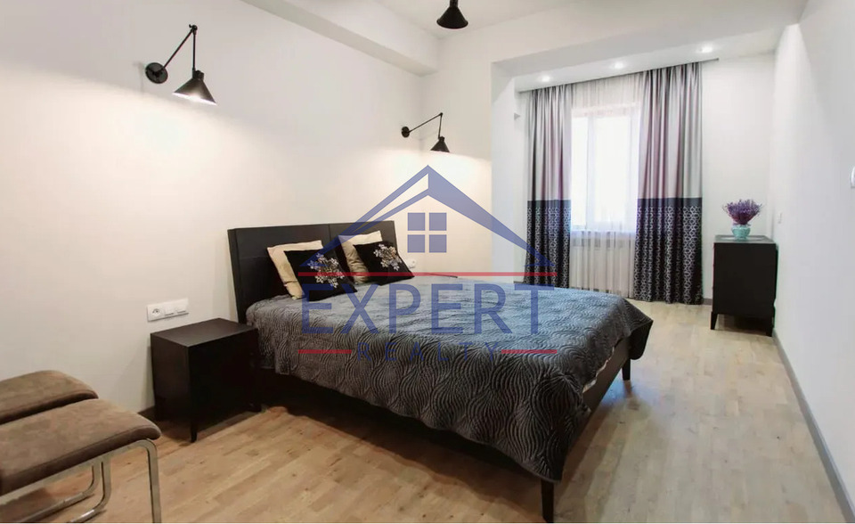 ԿԵՆՏՐՈՆ, ԵԿՄԱԼՅԱՆ ՓՈՂՈՑ, 2 ՍԵՆՅԱԿ