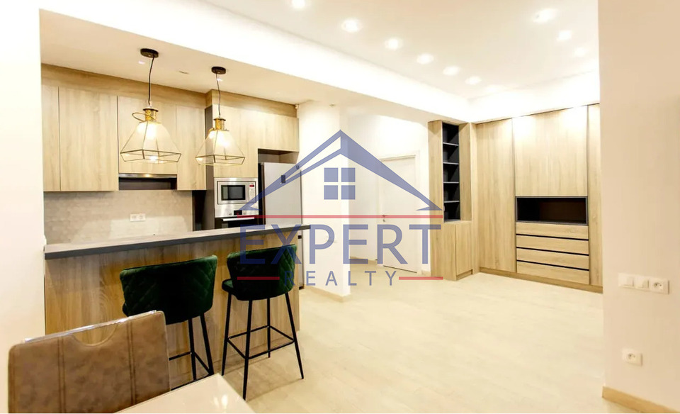 ԿԵՆՏՐՈՆ, ԵԿՄԱԼՅԱՆ ՓՈՂՈՑ, 2 ՍԵՆՅԱԿ