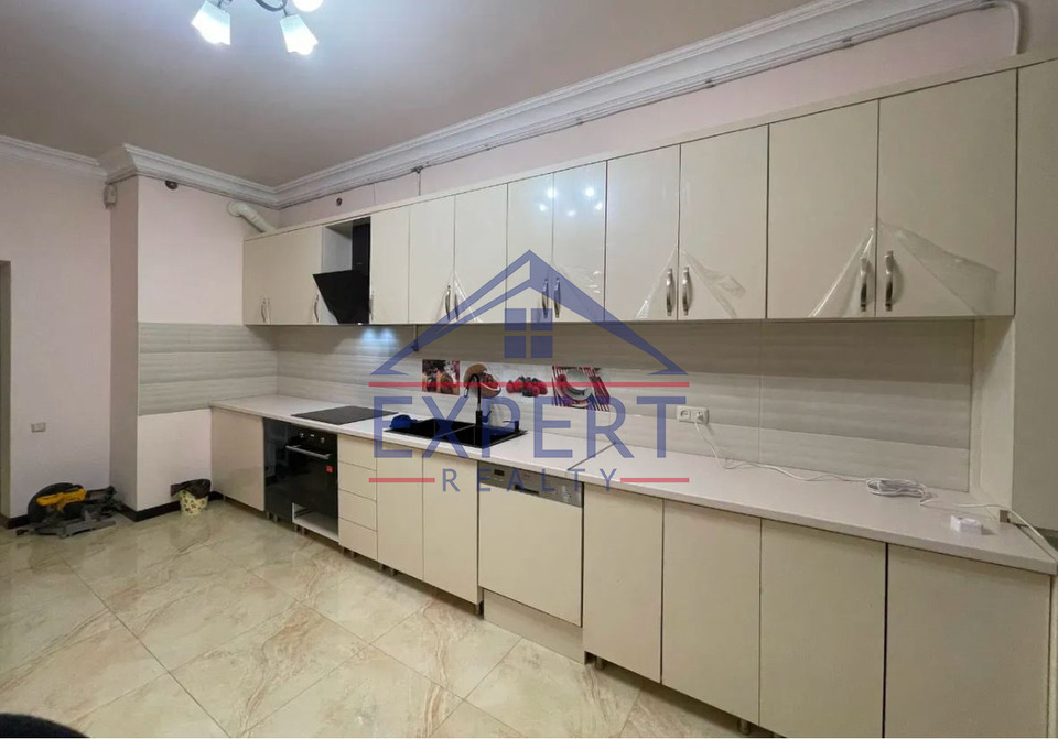 ԿԵՆՏՐՈՆ,ԽՈՐԵՆԱՑՈՒ ՓՈՂՈՑ  4 ՍԵՆՅԱԿ