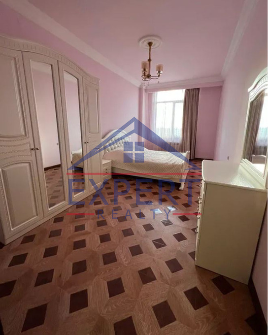 ԿԵՆՏՐՈՆ,ԽՈՐԵՆԱՑՈՒ ՓՈՂՈՑ  4 ՍԵՆՅԱԿ