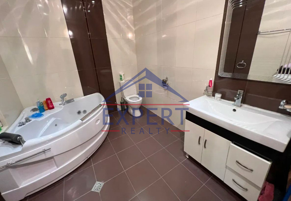 ԿԵՆՏՐՈՆ,ԽՈՐԵՆԱՑՈՒ ՓՈՂՈՑ  4 ՍԵՆՅԱԿ