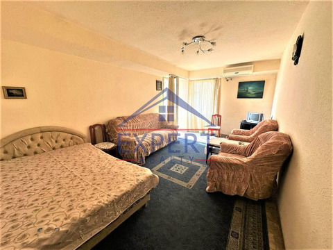 ԿԵՆՏՐՈՆ, ԱՄԻՐՅԱՆ ՓՈՂՈՑ, 2 ՍԵՆՅԱԿ