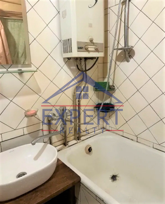 ԿԵՆՏՐՈՆ, ԴԵՐԵՆԻԿ ԴԵՄՐՃՅԱՆ ՓՈՂՈՑ, 2 ՍԵՆՅԱԿ