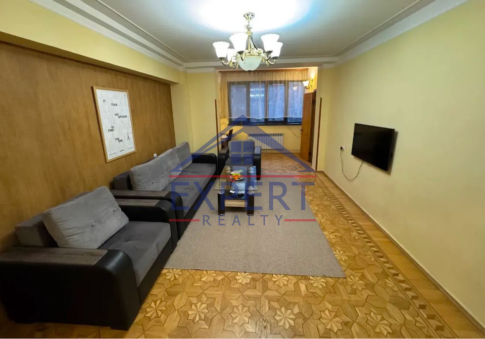 ԿԵՆՏՐՈՆ, ՄԱՇՏՈՑԻ ՊՈՂՈՏԱ, 3 ՍԵՆՅԱԿ