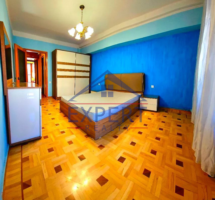 ԿԵՆՏՐՈՆ, ՄԱՇՏՈՑԻ ՊՈՂՈՏԱ, 3 ՍԵՆՅԱԿ