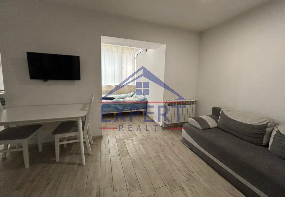 ԱՐԱԲԿԻՐ, ԿՈՄԻՏԱՍԻ ՊՈՂՈՏԱ, 1 ՍԵՆՅԱԿ