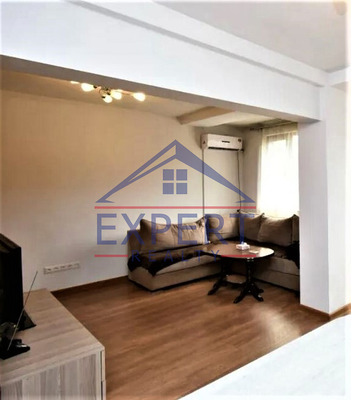 ԿԵՆՏՐՈՆ, ՊՈՒՇԿԻՆԻ ՓՈՂՈՑ, 1 ՍԵՆՅԱԿ