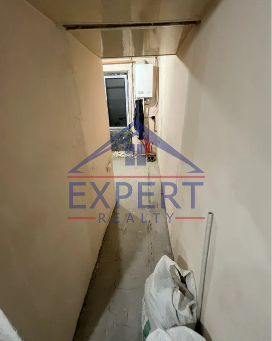 ՇԵՆԳԱՎԻԹ, ՉԵԽՈՎԻ ՓՈՂՈՑ, 4 ՍԵՆՅԱԿ