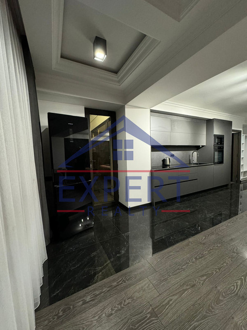 ԿԵՆՏՐՈՆ, ՍԱՐՅԱՆ ՓՈՂՈՑ, 3 ՍԵՆՅԱԿ