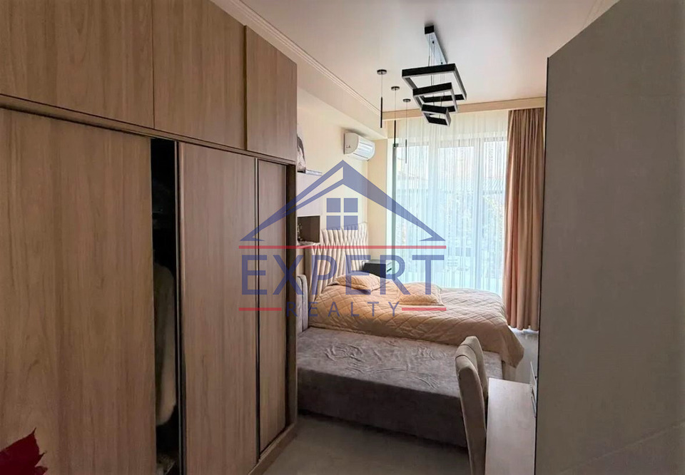 ԴԱՎԹԱՇԵՆ, ԱԶԱՏ ՇԵՐԵՆՑԻ ՓՈՂՈՑ, 4 ՍԵՆՅԱԿ