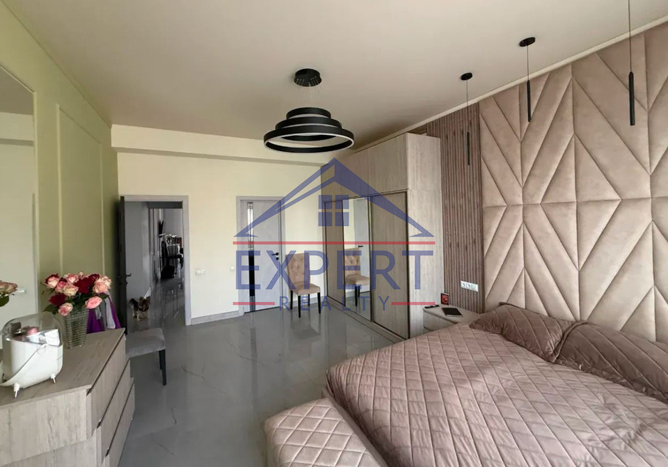 ԴԱՎԹԱՇԵՆ, ԱԶԱՏ ՇԵՐԵՆՑԻ ՓՈՂՈՑ, 4 ՍԵՆՅԱԿ