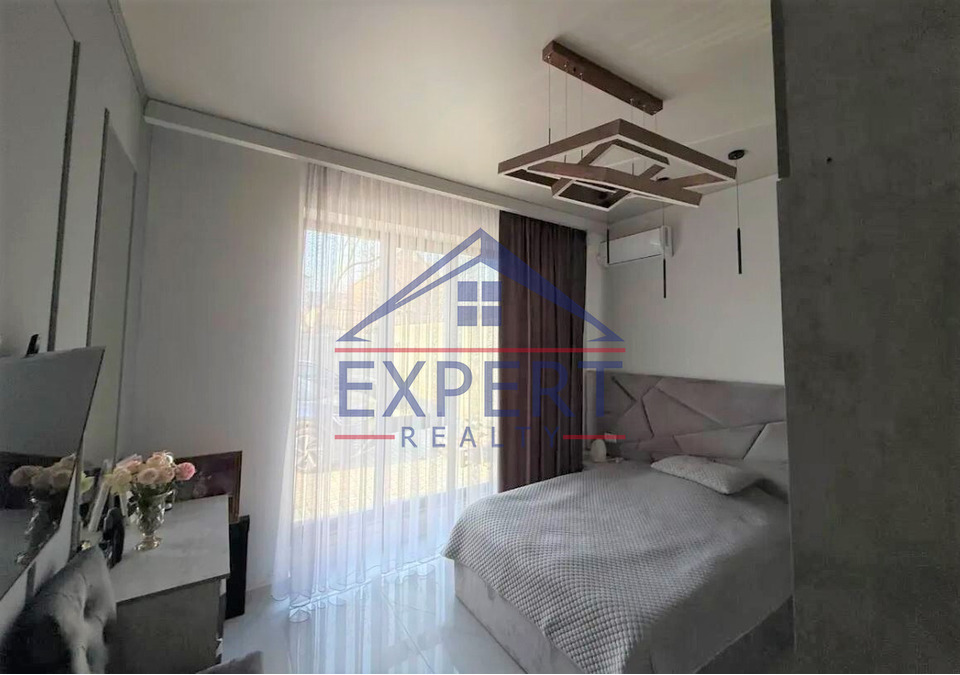 ԴԱՎԹԱՇԵՆ, ԱԶԱՏ ՇԵՐԵՆՑԻ ՓՈՂՈՑ, 4 ՍԵՆՅԱԿ