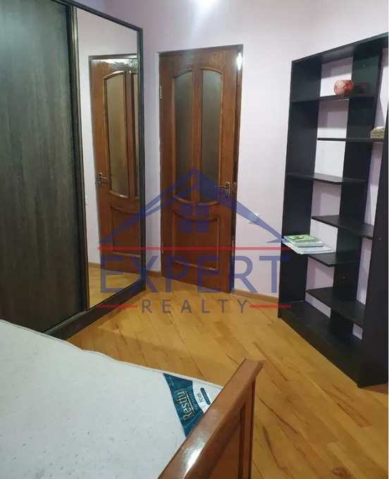 ԿԵՆՏՐՈՆ, ԵՐՎԱՆԴ ՔՈՉԱՐ ՓՈՂՈՑ, 2 ՍԵՆՅԱԿ