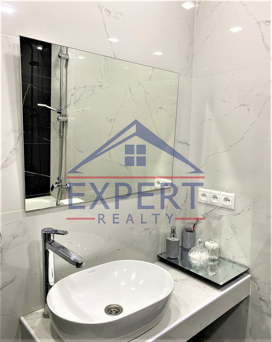 ԱՋԱՓՆՅԱԿ, ՆՈՐԱՇԵՆ ԹԱՂԱՄԱՍ, 3 ՍԵՆՅԱԿ