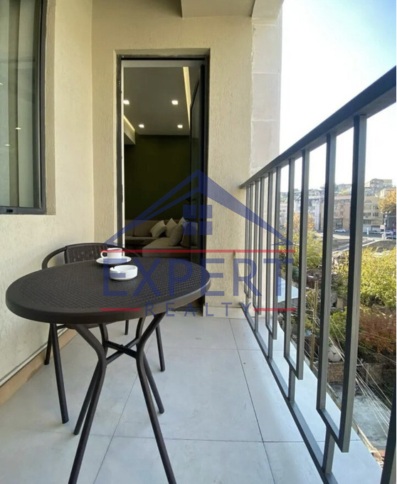 ԿԵՆՏՐՈՆ, ԱՄԻՐՅԱՆ ՓՈՂՈՑ, 2 ՍԵՆՅԱԿ