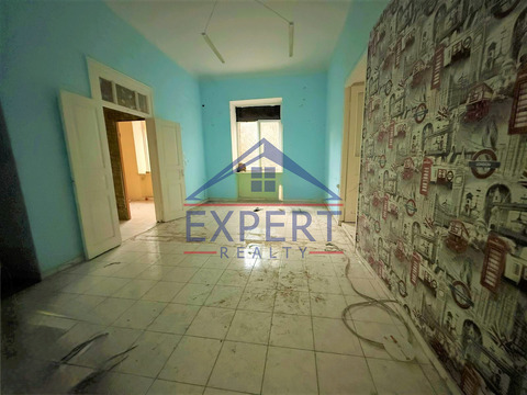 ԿԵՆՏՐՈՆ, ՉԱՐԵՆՑԻ ՓՈՂՈՑ, 150 ՔՄ․