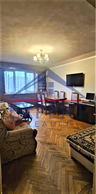 ԿԵՆՏՐՈՆ, ԵՐՎԱՆԴ ՔՈՉԱՐ, 3 ՍԵՆՅԱԿ