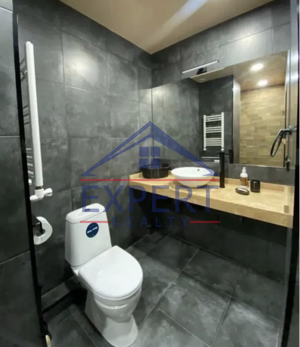 ԿԵՆՏՐՈՆ, ԲՅՈՒԶԱՆԴԻ ՓՈՂՈՑ, 2 ՍԵՆՅԱԿ