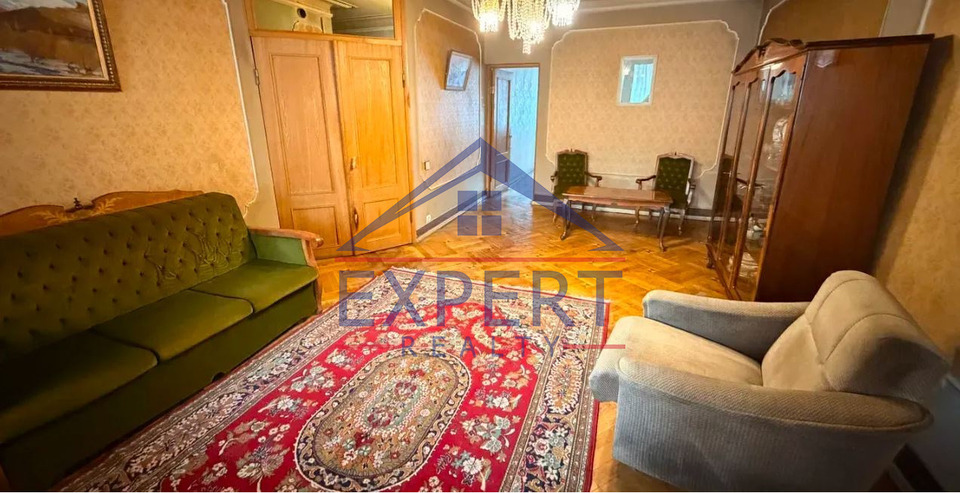 ԿԵՆՏՐՈՆ, ՀԵՐԱՑԻ ՓՈՂՈՑ, 3 ՍԵՆՅԱԿ