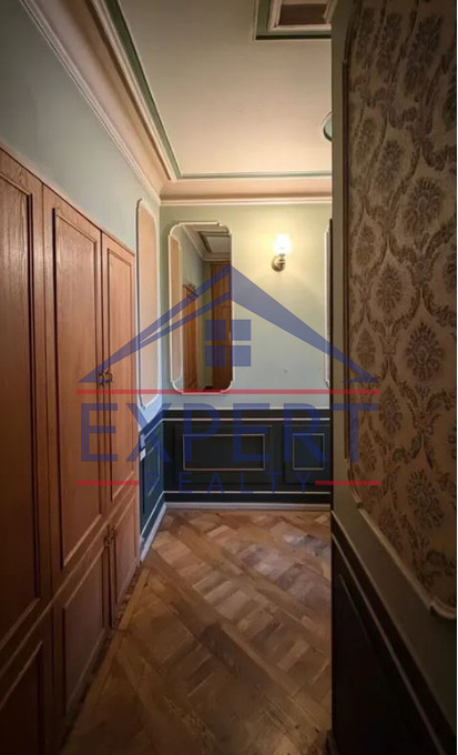 ԿԵՆՏՐՈՆ, ՀԵՐԱՑԻ ՓՈՂՈՑ, 3 ՍԵՆՅԱԿ