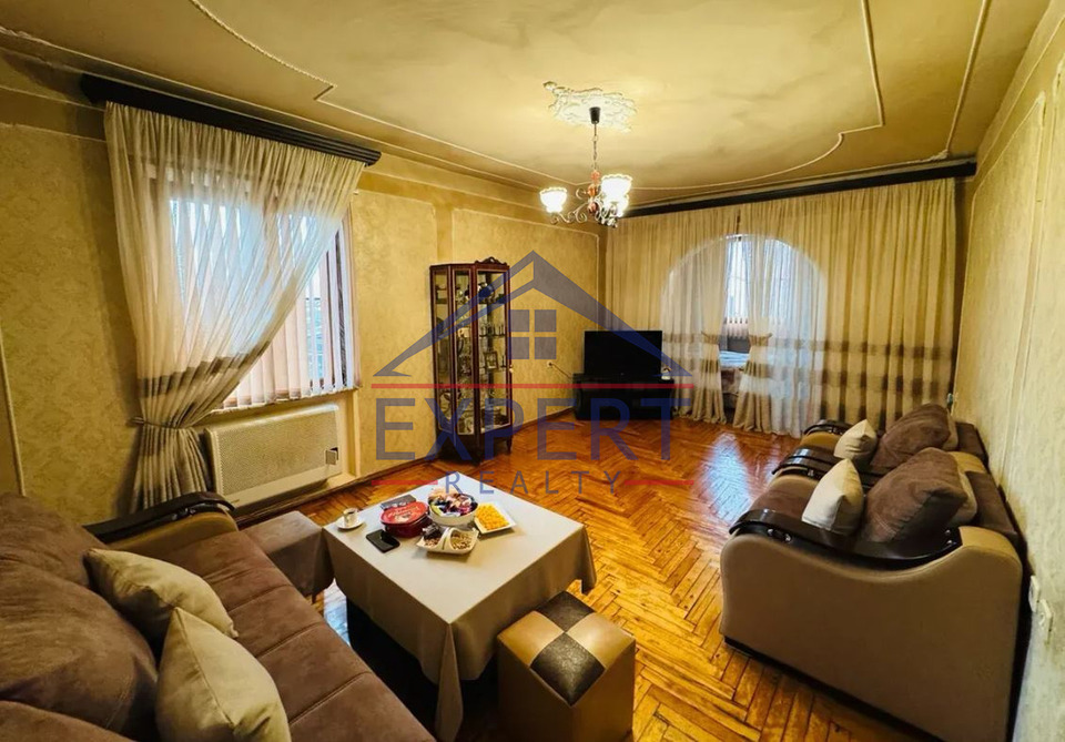 ԿԵՆՏՐՈՆ, ԱՐՇԱԿՈՒՆՅԱՆՑ ՊՈՂՈՏԱ, 3 ՍԵՆՅԱԿ