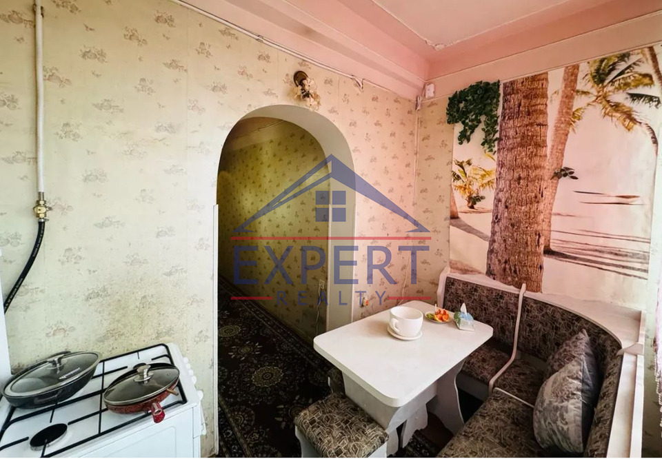 ԿԵՆՏՐՈՆ, ԱՐՇԱԿՈՒՆՅԱՆՑ ՊՈՂՈՏԱ, 3 ՍԵՆՅԱԿ