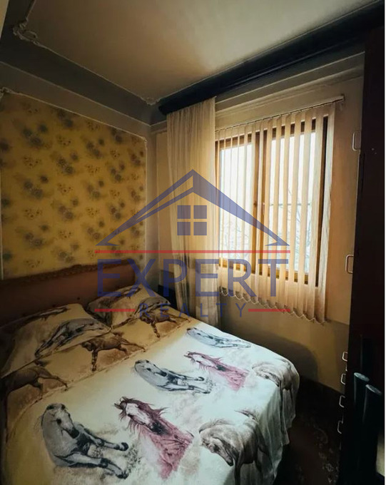 ԿԵՆՏՐՈՆ, ԱՐՇԱԿՈՒՆՅԱՆՑ ՊՈՂՈՏԱ, 3 ՍԵՆՅԱԿ